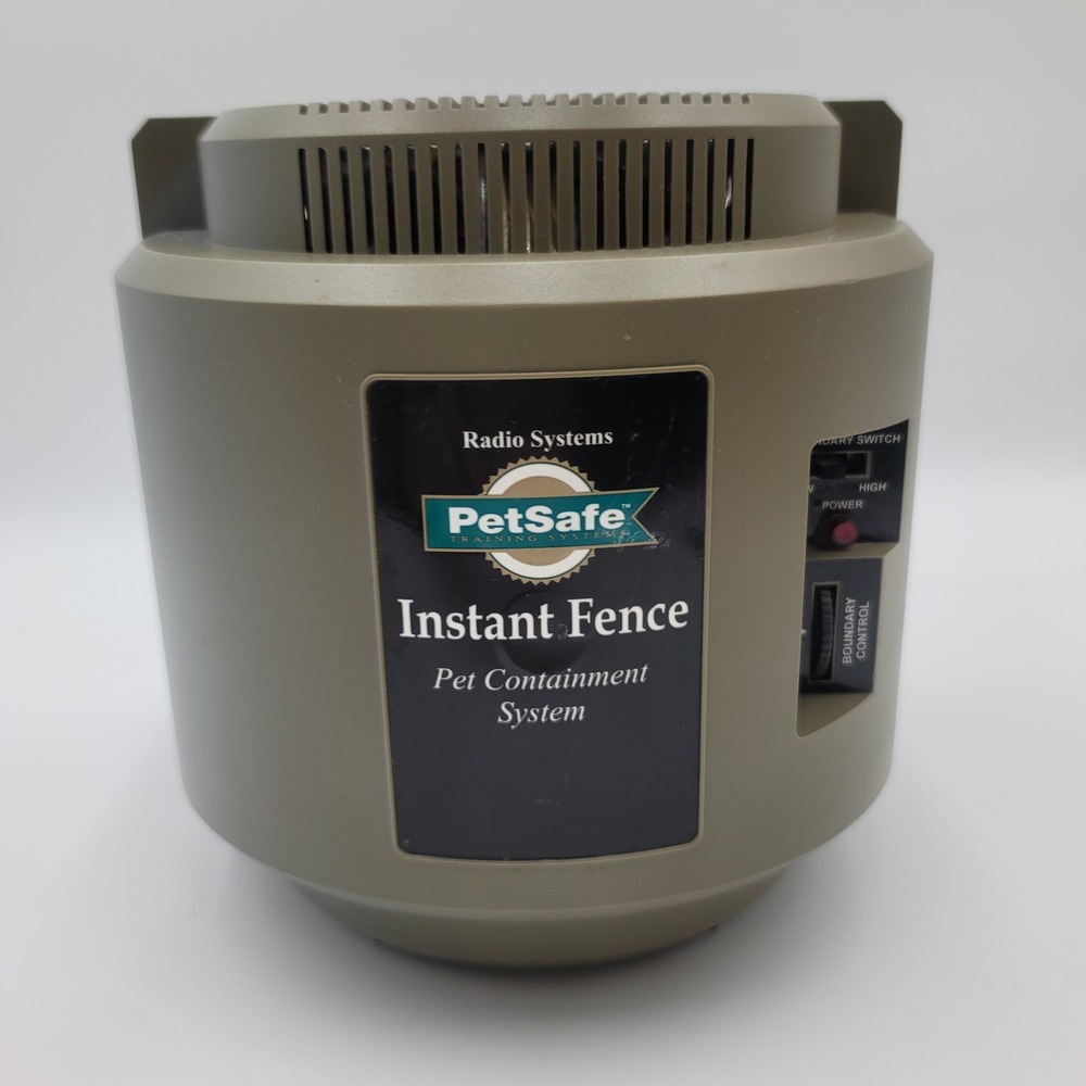 PetSafe Instant Fence Pet Containment System Transmitter Base Unit ONLY IF-100